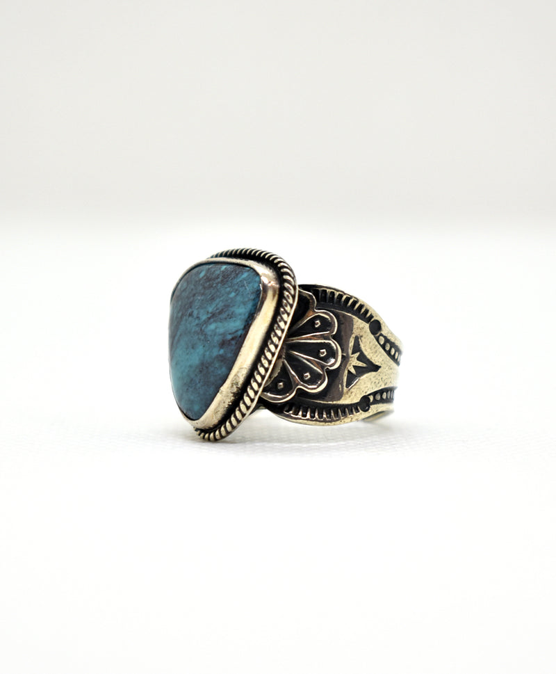 SUNSHINE REEVES / BISBEE TURQUOISE RING 4.21CT